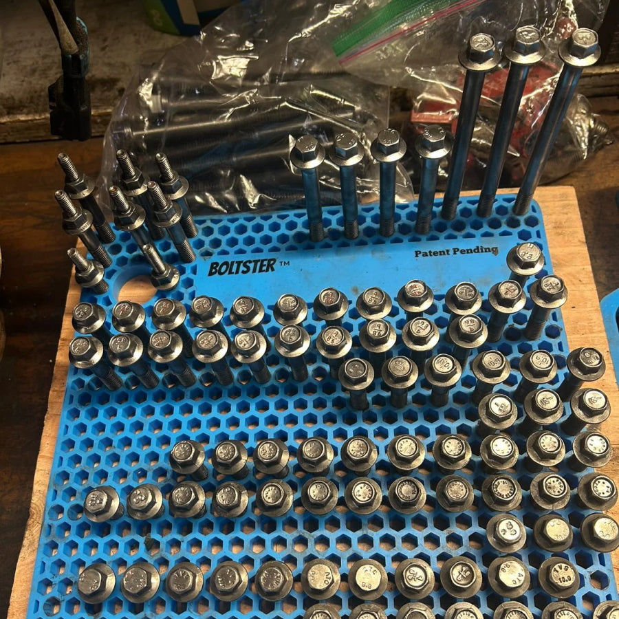 BOLTSTER ボルトスター BTS-100001R オリジナル ボルトオーガナイザー｜M7〜M17対応｜765穴｜耐熱260℃｜特殊高強度シリコン