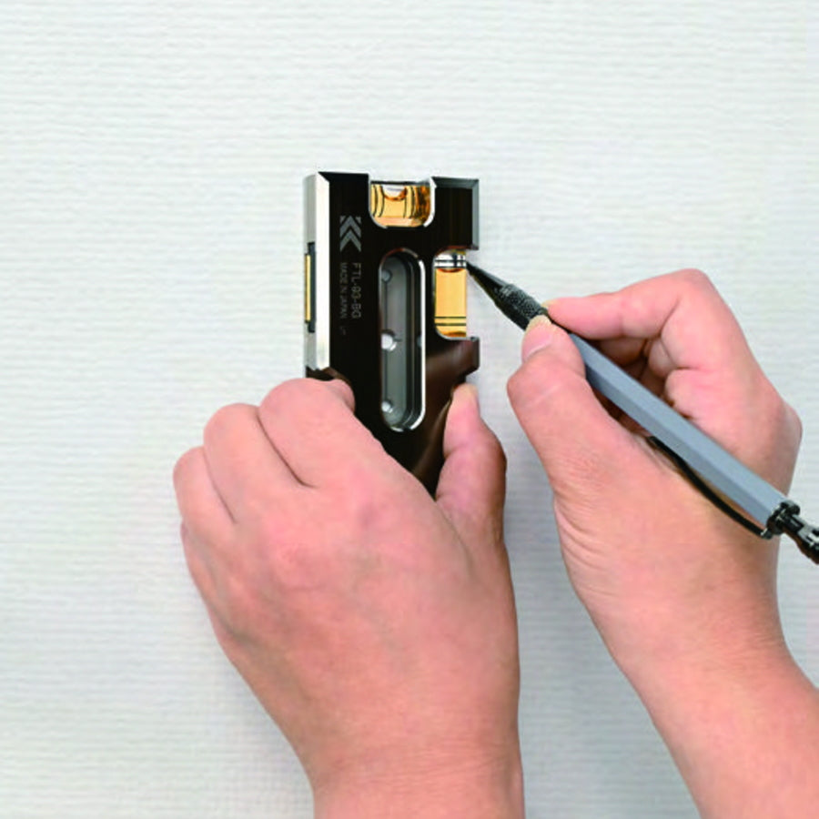 【直入荷分予約】 フジ矢 黒金 スイッチボックス用 アルミ水平器 FTL-93-BG