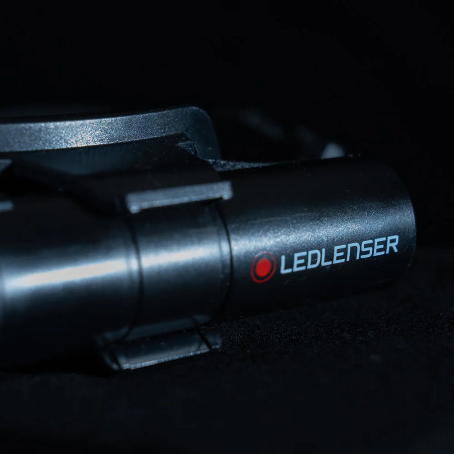 LEDLENSER レッドレンザー H8R 25周年モデル 503264 USB-C充電式ヘッドライト 600lm 限定色 予備バッテリー付